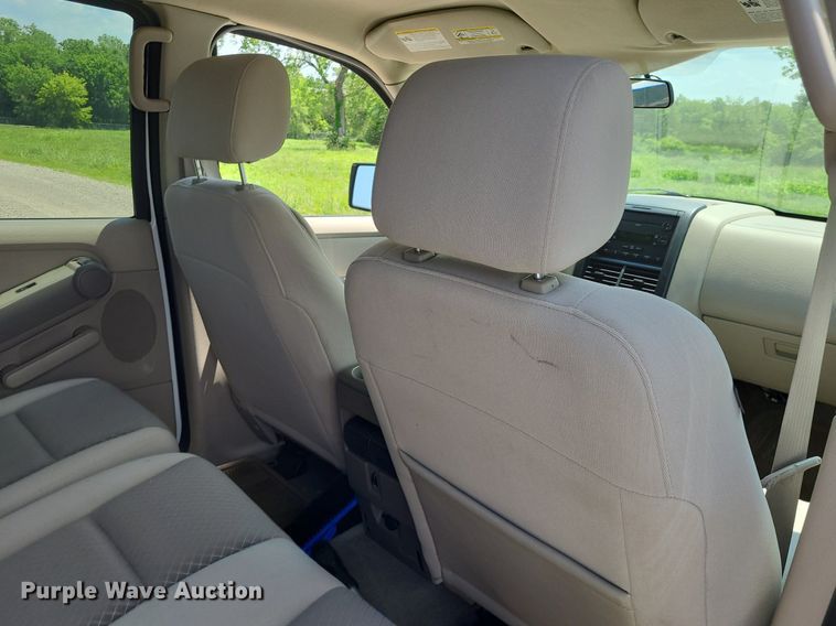 image for item DK1935 2006 Ford Explorer  SUV