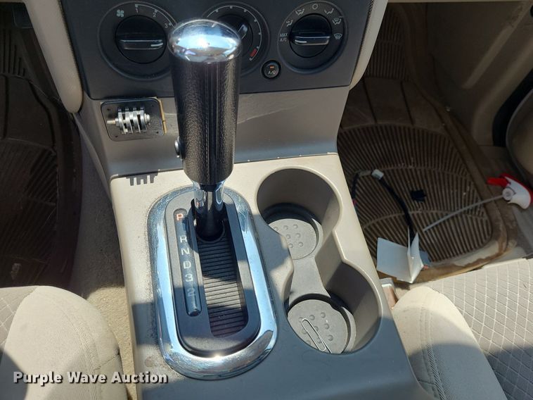 image for item DK1935 2006 Ford Explorer  SUV