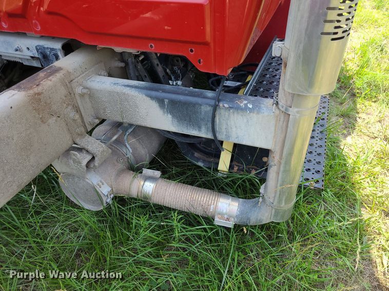 image for item DK1937 2011 International DuraStar 4300  truck cab and chassis