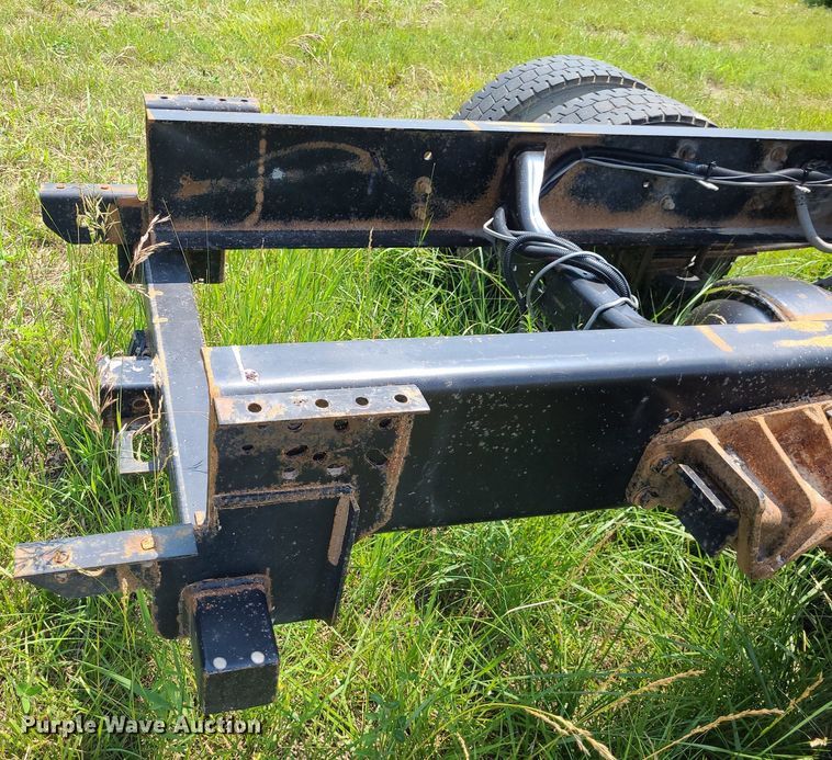 image for item DK1937 2011 International DuraStar 4300  truck cab and chassis