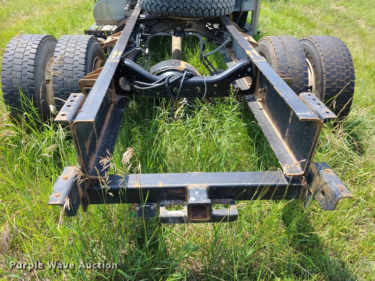 image for item DK1937 2011 International DuraStar 4300  truck cab and chassis