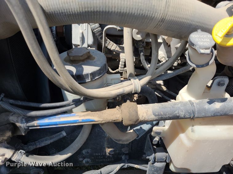 image for item DK1937 2011 International DuraStar 4300  truck cab and chassis