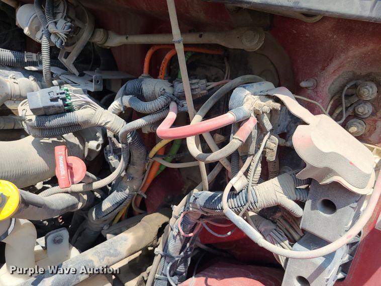 image for item DK1937 2011 International DuraStar 4300  truck cab and chassis