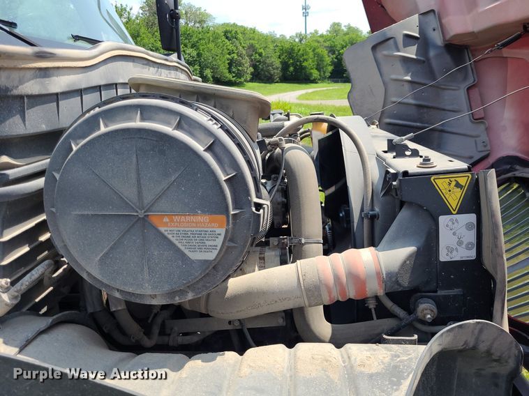 image for item DK1937 2011 International DuraStar 4300  truck cab and chassis