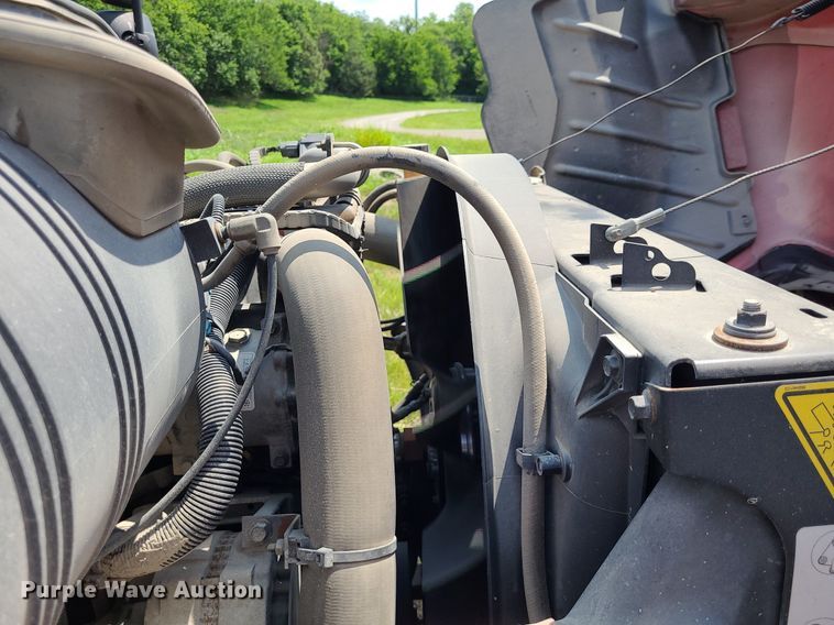 image for item DK1937 2011 International DuraStar 4300  truck cab and chassis