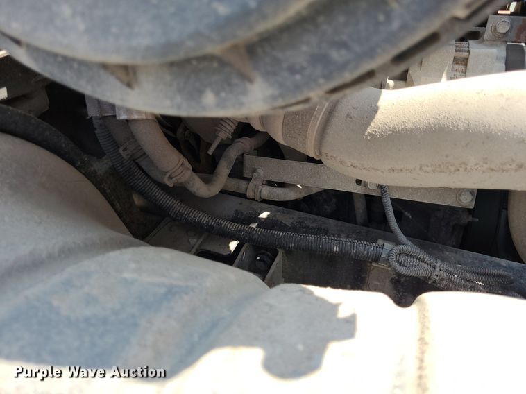 image for item DK1937 2011 International DuraStar 4300  truck cab and chassis