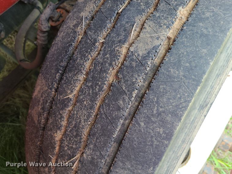 image for item DK1937 2011 International DuraStar 4300  truck cab and chassis