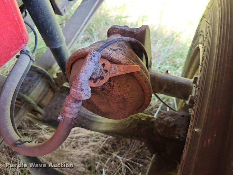 image for item DK1937 2011 International DuraStar 4300  truck cab and chassis