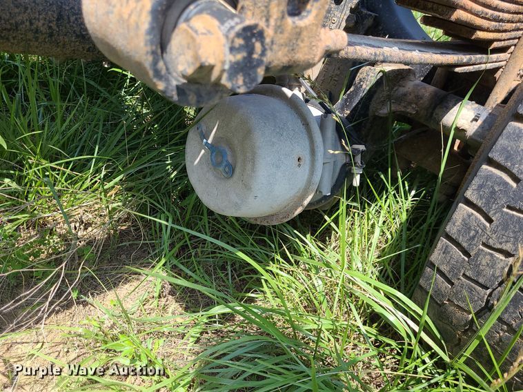 image for item DK1937 2011 International DuraStar 4300  truck cab and chassis