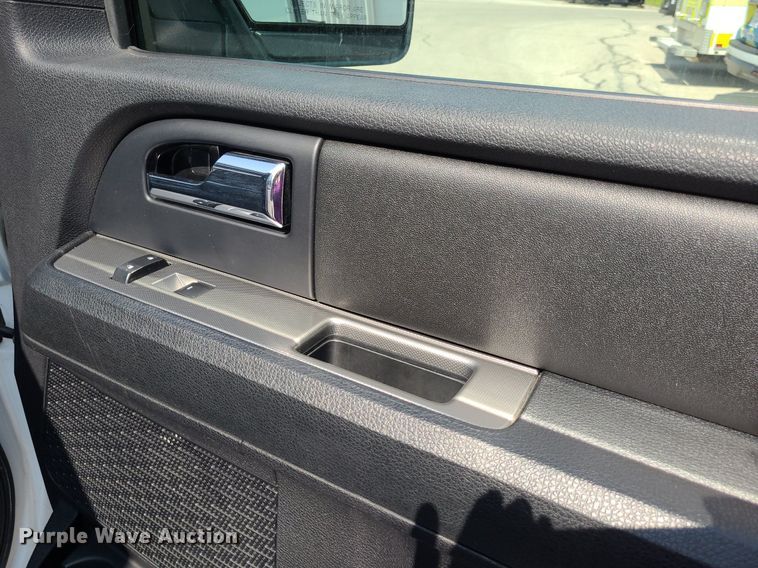 image for item DK1939 2016 Ford Expedition  SUV