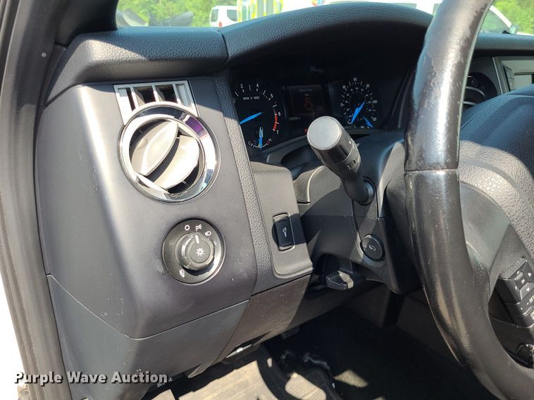 image for item DK1939 2016 Ford Expedition  SUV