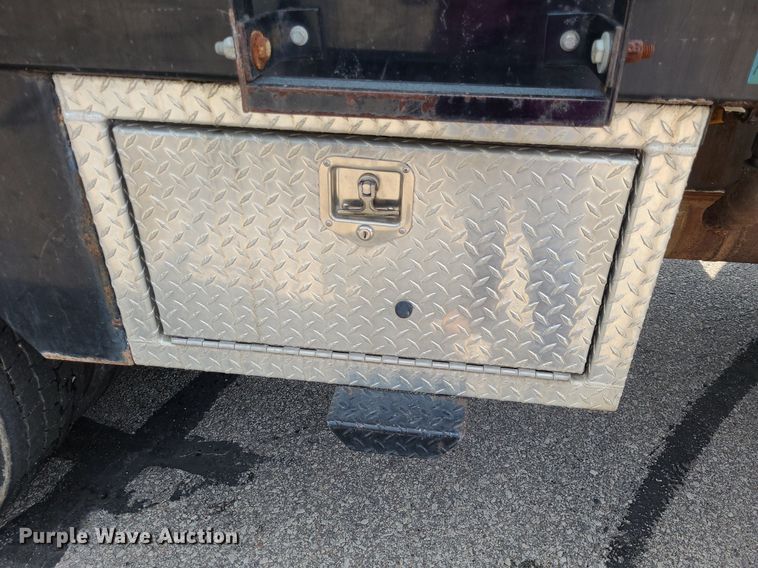 image for item DK1941 2005 International 4300  sewer jetter truck