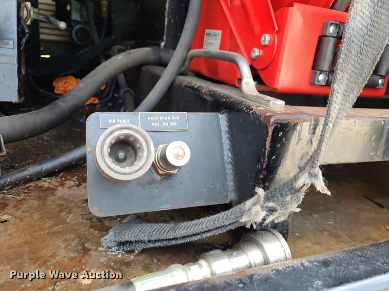 image for item DK1941 2005 International 4300  sewer jetter truck