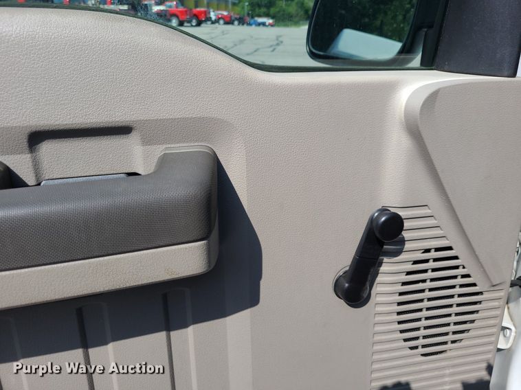 image for item DK1942 2008 Ford F250 Super Duty XL  pickup truck