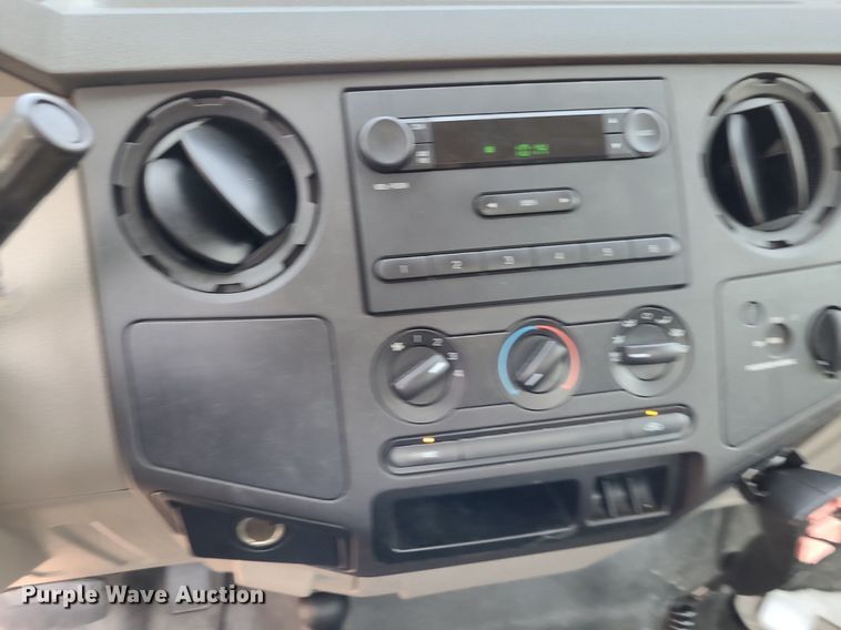 image for item DK1942 2008 Ford F250 Super Duty XL  pickup truck