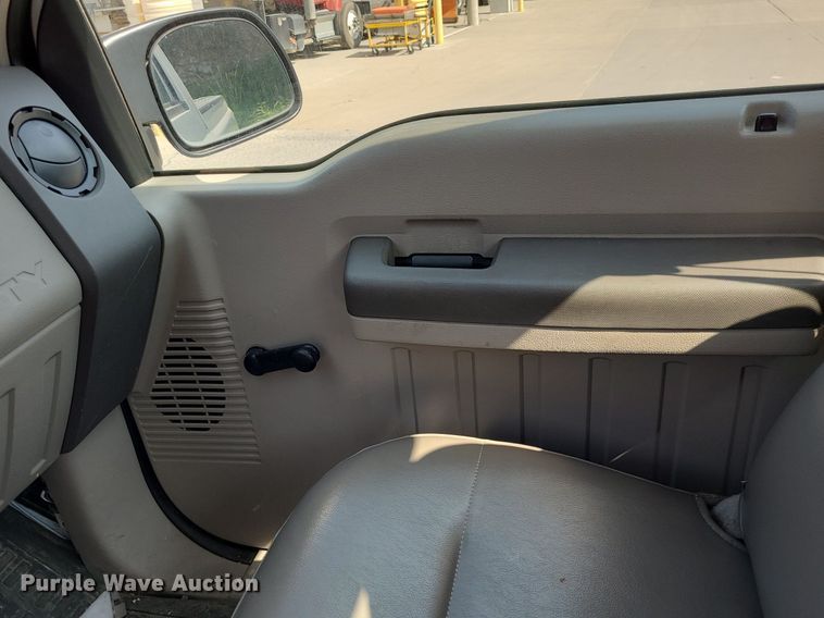 image for item DK1942 2008 Ford F250 Super Duty XL  pickup truck