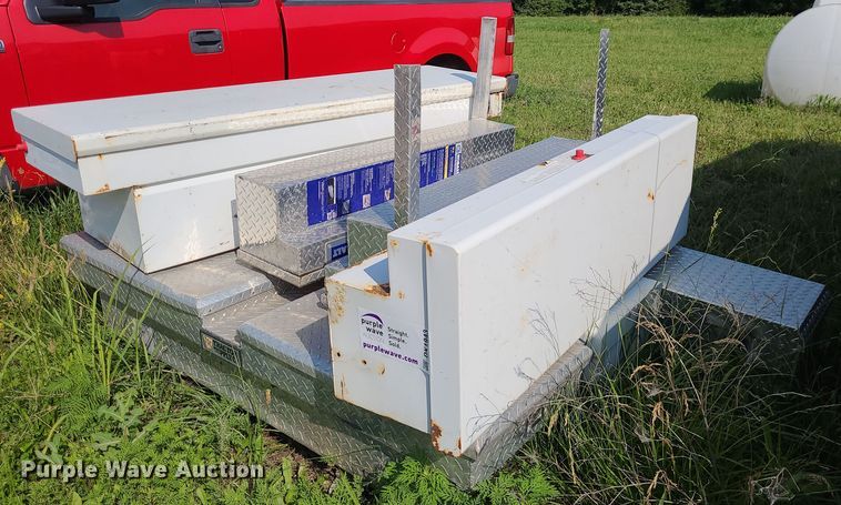 image for item DK1943 (7) toolboxes