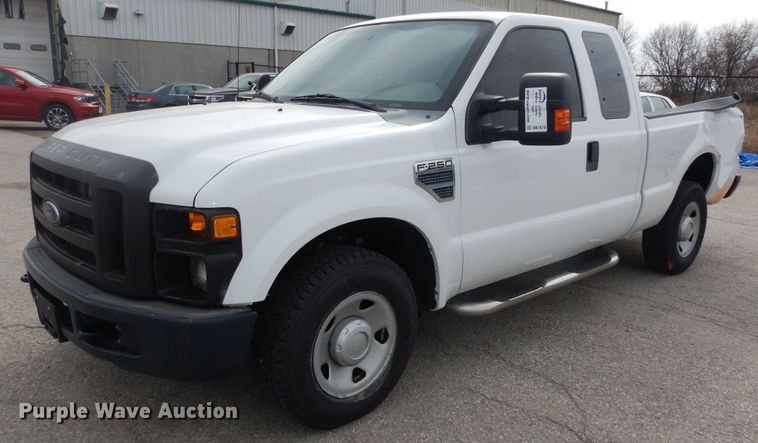 image for item DK7670 2009 Ford F250 Super Duty XL  SuperCab pickup truck