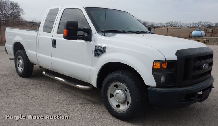 image for item DK7670 2009 Ford F250 Super Duty XL  SuperCab pickup truck