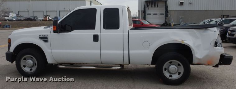 image for item DK7670 2009 Ford F250 Super Duty XL  SuperCab pickup truck