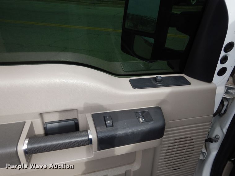 image for item DK7670 2009 Ford F250 Super Duty XL  SuperCab pickup truck