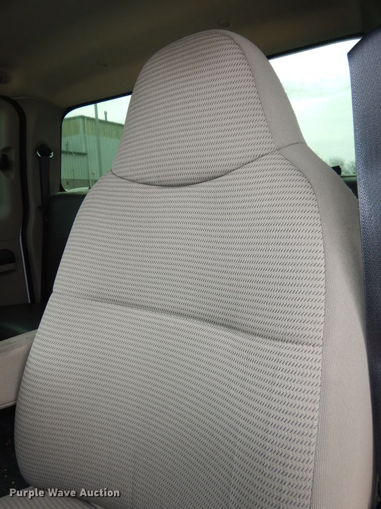 image for item DK7670 2009 Ford F250 Super Duty XL  SuperCab pickup truck