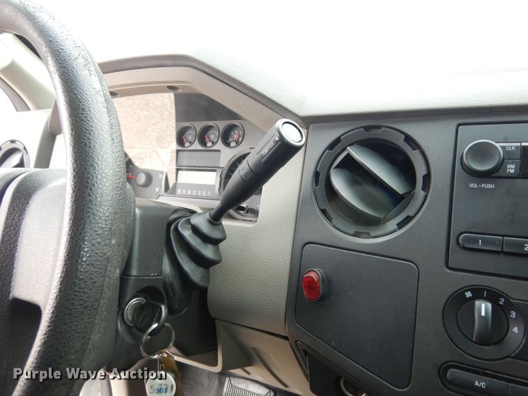 image for item DK7670 2009 Ford F250 Super Duty XL  SuperCab pickup truck