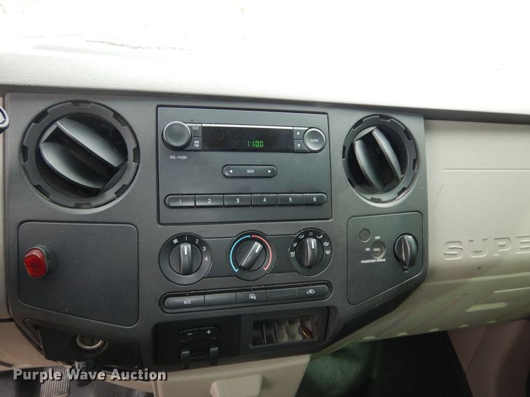 image for item DK7670 2009 Ford F250 Super Duty XL  SuperCab pickup truck