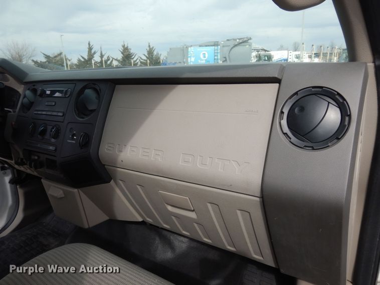 image for item DK7670 2009 Ford F250 Super Duty XL  SuperCab pickup truck