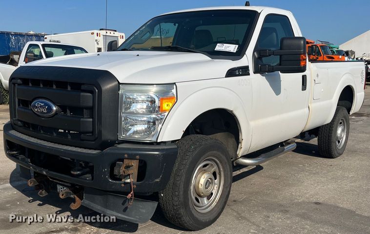 image for item DM4961 2011 Ford F350 Super Duty XL  pickup truck