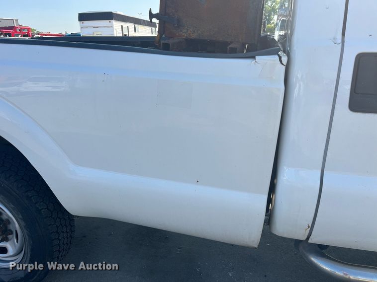 image for item DM4961 2011 Ford F350 Super Duty XL  pickup truck