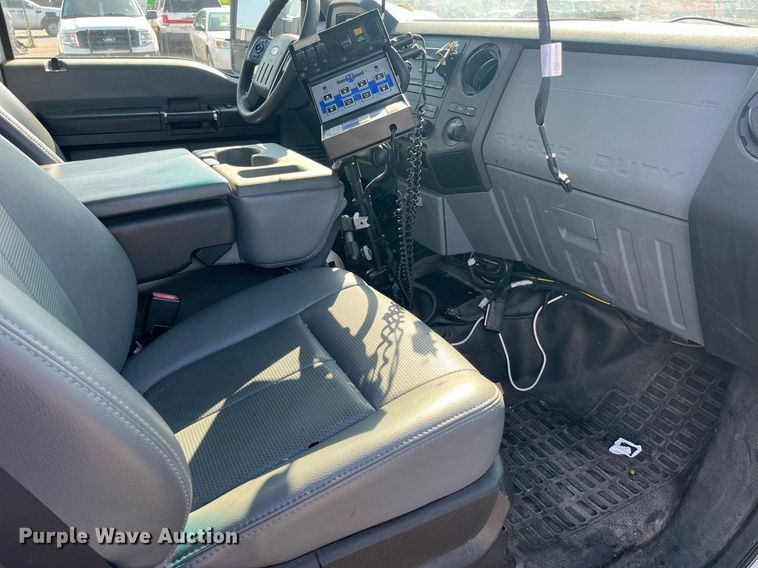 image for item DM4961 2011 Ford F350 Super Duty XL  pickup truck