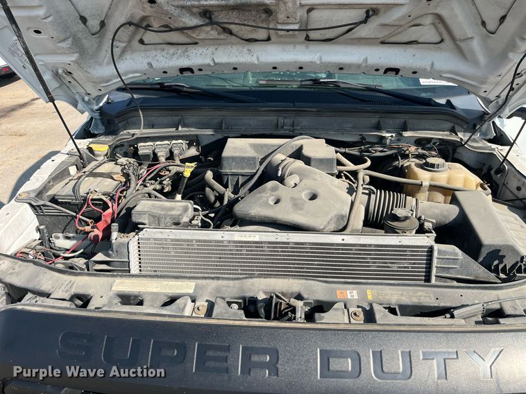 image for item DM4961 2011 Ford F350 Super Duty XL  pickup truck