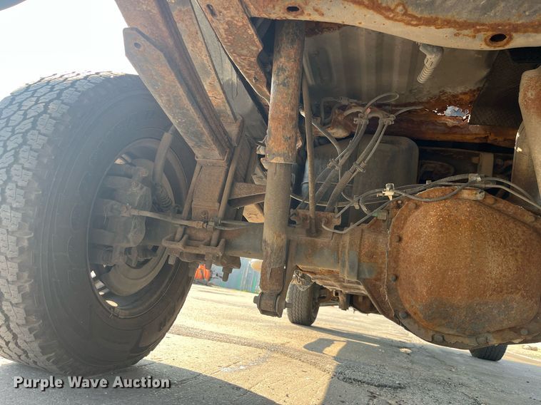 image for item DM4961 2011 Ford F350 Super Duty XL  pickup truck