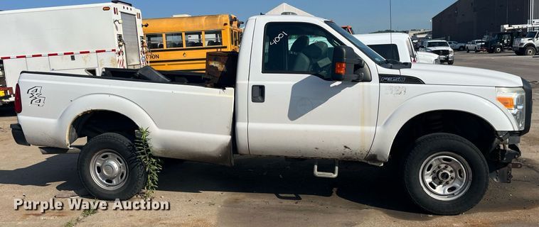 image for item DM4962 2011 Ford  F350 Super Duty  pickup truck