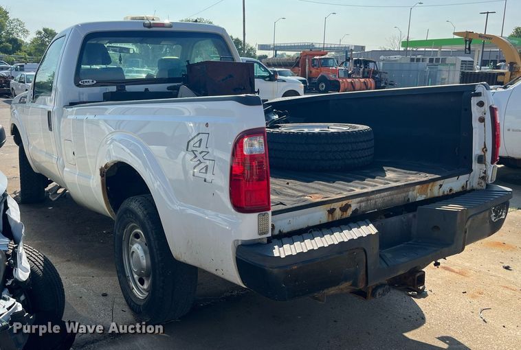 image for item DM4962 2011 Ford  F350 Super Duty  pickup truck