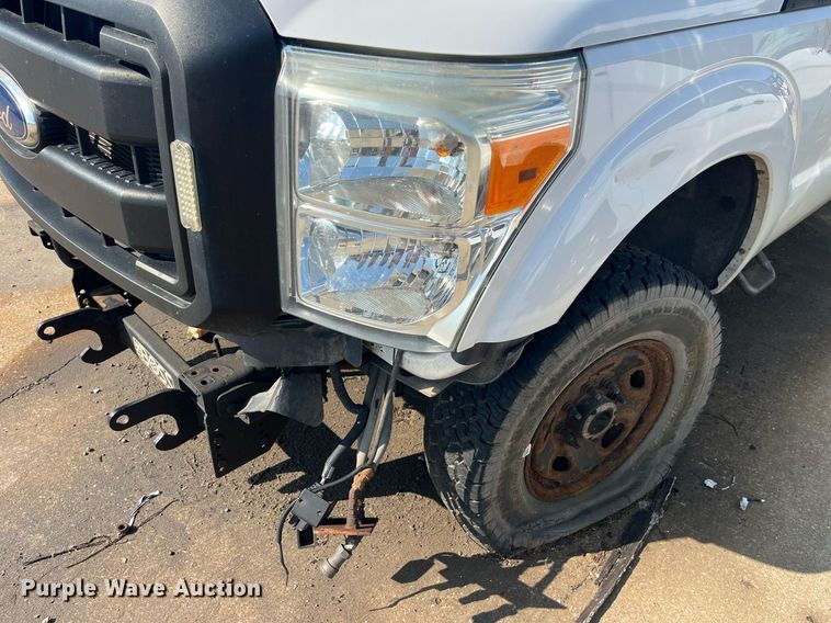 image for item DM4962 2011 Ford  F350 Super Duty  pickup truck