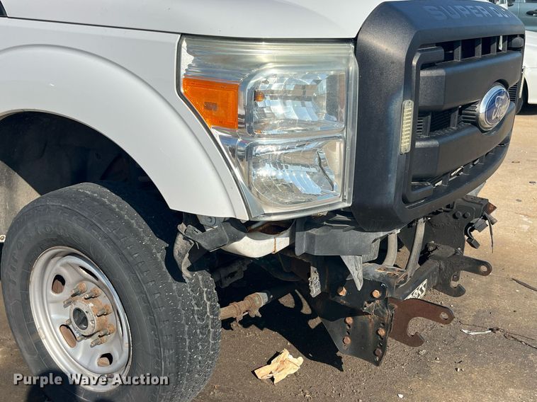 image for item DM4962 2011 Ford  F350 Super Duty  pickup truck