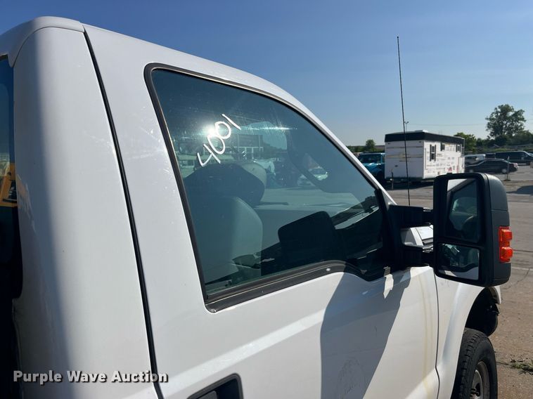 image for item DM4962 2011 Ford  F350 Super Duty  pickup truck