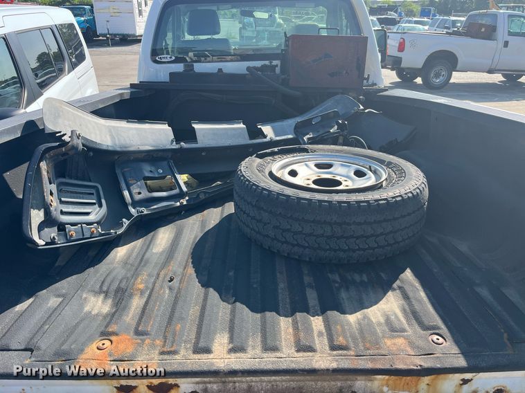 image for item DM4962 2011 Ford  F350 Super Duty  pickup truck