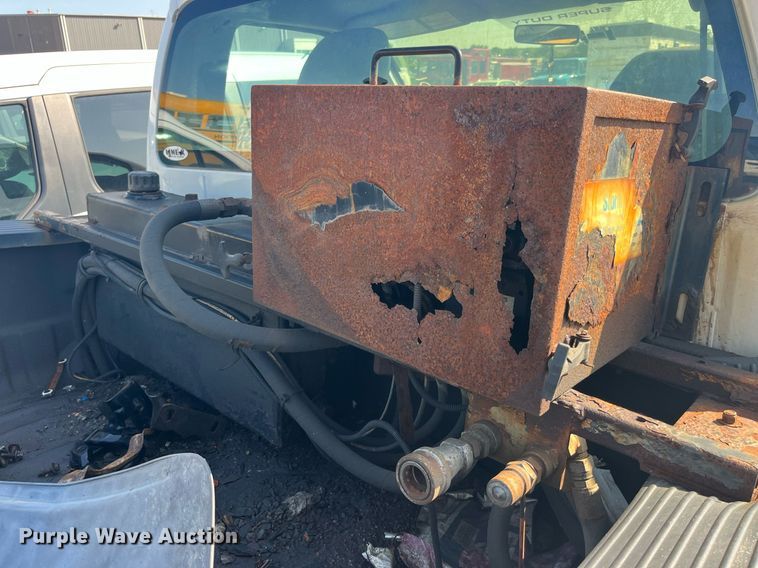 image for item DM4962 2011 Ford  F350 Super Duty  pickup truck