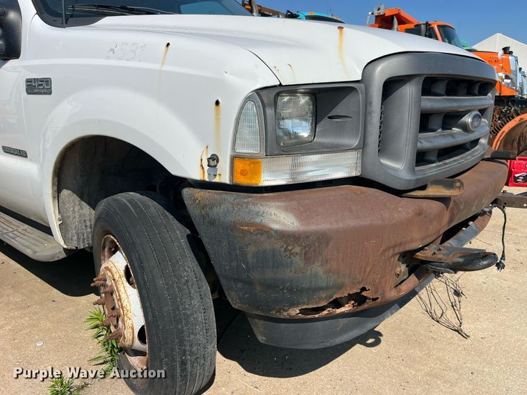 image for item DM4965 2002 Ford F450 Super Duty XL  Crew Cab utility / service truck