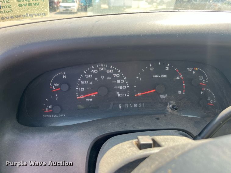 image for item DM4965 2002 Ford F450 Super Duty XL  Crew Cab utility / service truck