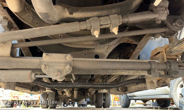 image for item DM4965 2002 Ford F450 Super Duty XL  Crew Cab utility / service truck