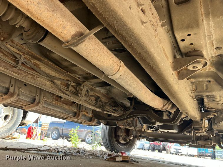 image for item DM4965 2002 Ford F450 Super Duty XL  Crew Cab utility / service truck