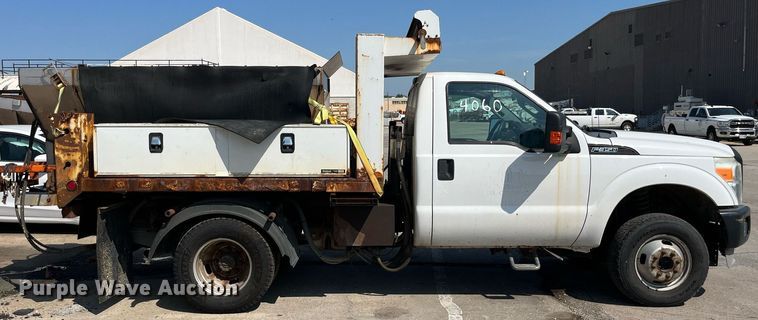 image for item DM4967 2011 Ford F350 Super Duty XL  dump bed pickup truck