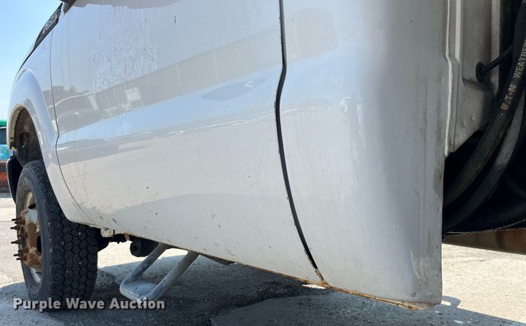 image for item DM4967 2011 Ford F350 Super Duty XL  dump bed pickup truck