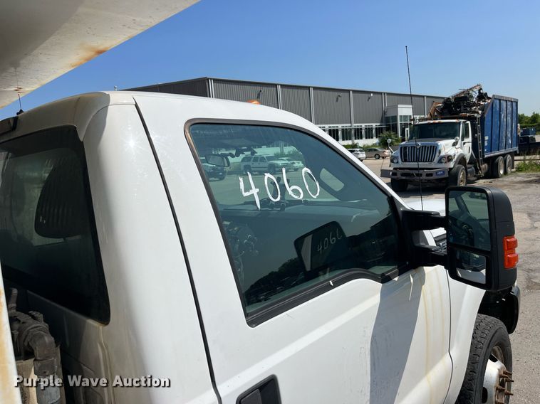 image for item DM4967 2011 Ford F350 Super Duty XL  dump bed pickup truck