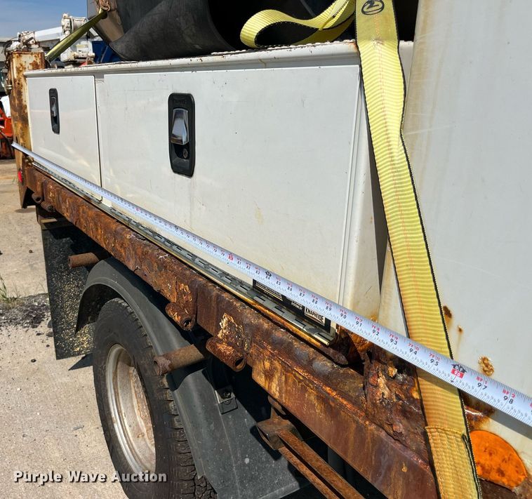 image for item DM4967 2011 Ford F350 Super Duty XL  dump bed pickup truck