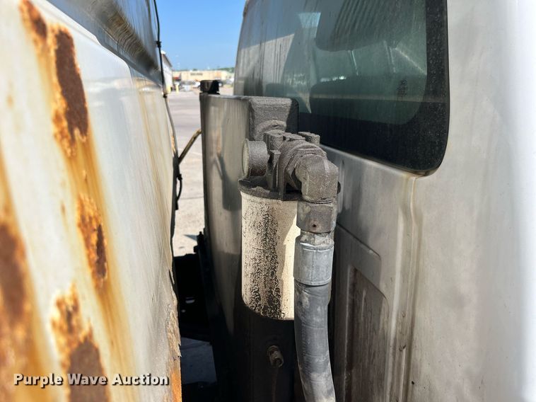 image for item DM4967 2011 Ford F350 Super Duty XL  dump bed pickup truck